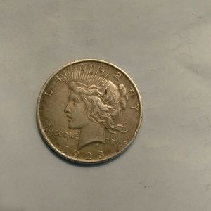 All silver dollar coin 1923 peace coin worth 500$